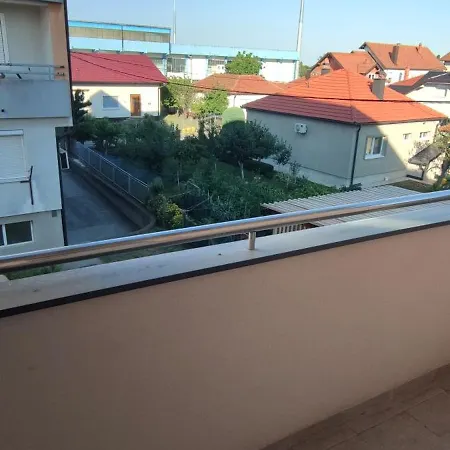Stan Kod Gradskog Parka *